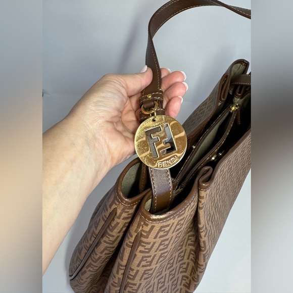 Authentic Fendi Zucchino Canvas and Leather Shoulder Bag - Picture 6 of 16